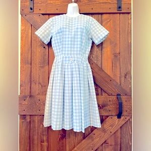 🧵The perfect Dorothy dress! Adorable blue & white checkered 1960’s tea frock!🧵